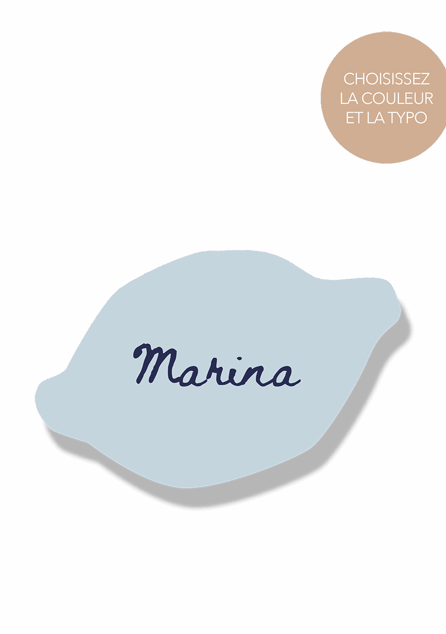 Marque-place bleu forme organique avec typographie manuscrite